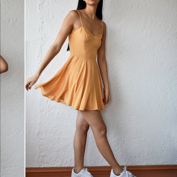 Talulua aritzia lipinski dress - Picture 3 of 3